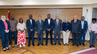 رئيس البنك الزراعي يستقبل وفدًا من أنجولا للاستفادة من خبرات البنك في التمويل 