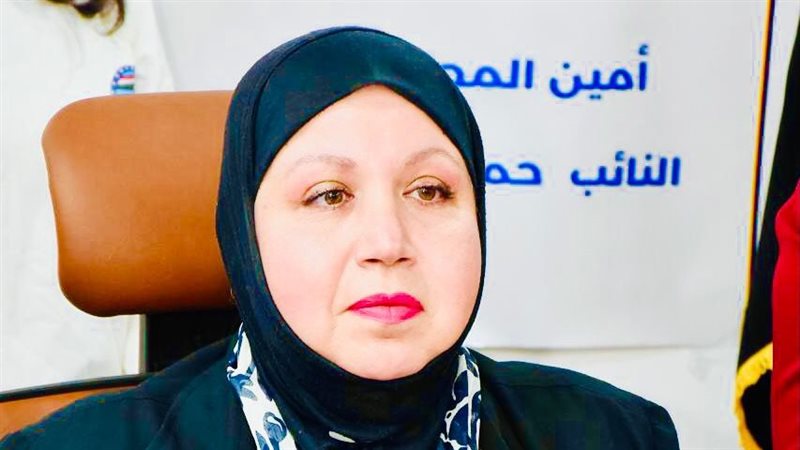 الدكتورة دينا ياقوت