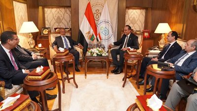 رئيس هيئة الرعاية الصحية يستقبل وزير صحة موريتانيا لبحث تعزيز التعاون المشترك