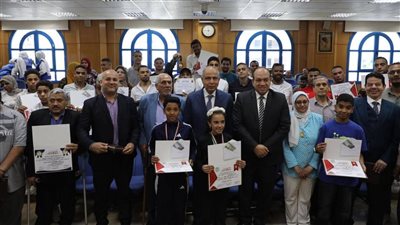محافظ المنيا يكرم الأبطال الرياضيين الحاصلين على بطولات عالمية وعربية وأفريقية
