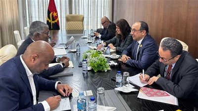 تعزيز التعاون المصري الأنجولي في مجالات النقل والطاقة والصناعات التعدينية