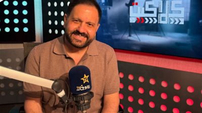 إدوارد: لا أحب كوميديا الإفيه.. والمسرح هو مدرسة التمثيل