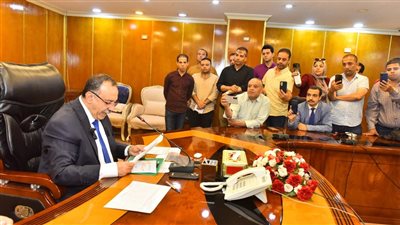 محافظ أسيوط يعتمد نتيجة الشهادة الاعدادية بنسبة نجاح 78.89% |صور