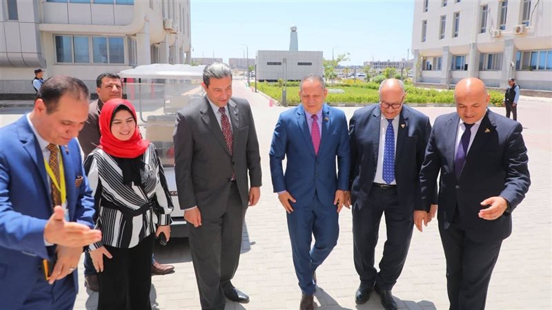 افتتح الأستاذ الدكتور