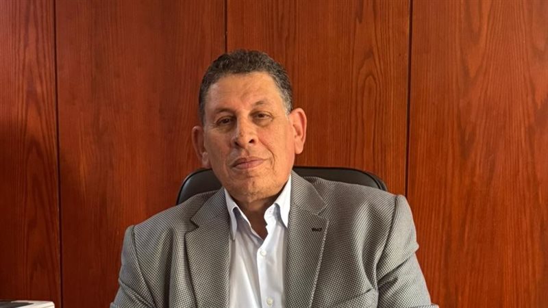 الدكتور عبد الناصر