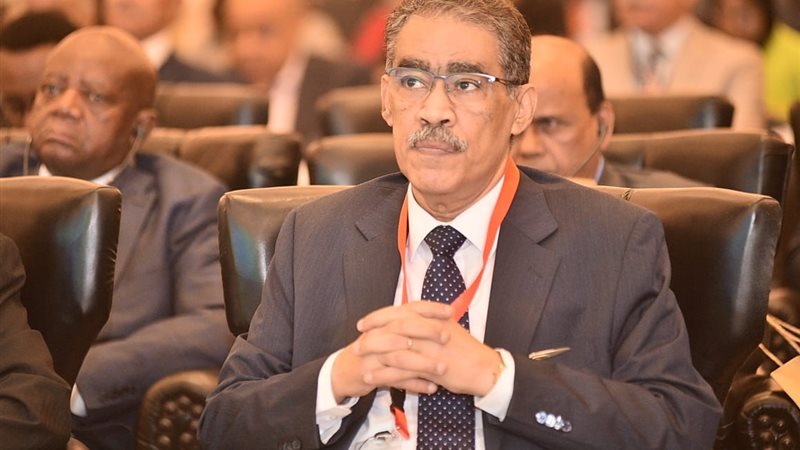 الكاتب الصحفي ضياء
