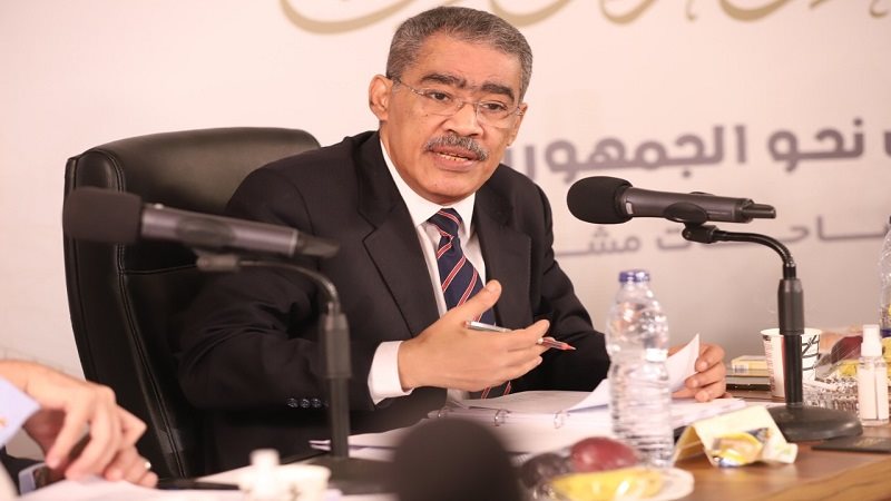 الكاتب ضياء رشوان