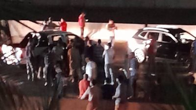 إصابة 4 أشخاص فى حادث تصادم سيارتين أعلى الطريق الأوسطى بأكتوبر