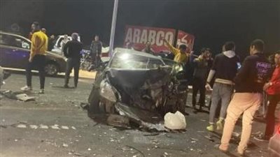 على غرار واقعة كوبري أكتوبر.. فتاة عربية تصطدم بسيارتين أعلى محور 26يوليو