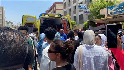 وفيات وإغماءات وشكاوى بالجملة.. امتحاني الفيزياء والتاريخ على صفيح ساخن