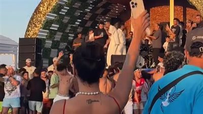 رقص وغناء وفلوس بالكوم.. كيف يقضي البلوجرز الصيف بالساحل الشمالي؟ 