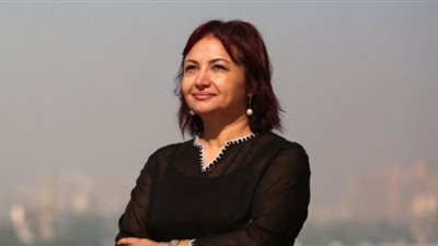 هالة خليل تعلن عن الانتهاء من كتابة فيلم سواقة ستات 