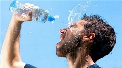 جمال شعبان يحذر.. الحر والعرق هو موسم الجلطات ويجب شرب المياه