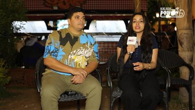 «الدولارات راحت».. عمرو بيلا يكشف تفاصيل تعرضه للضرب والسرقة | فيديو 