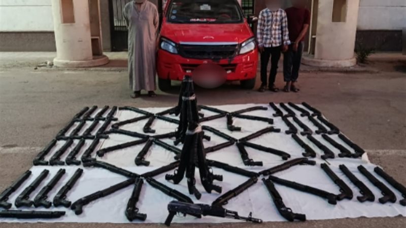 المتهمين والمضبوطات