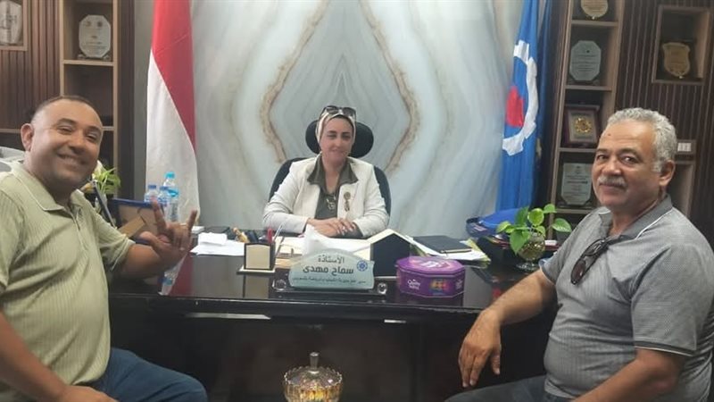 جانب من توقيع البرتوكول