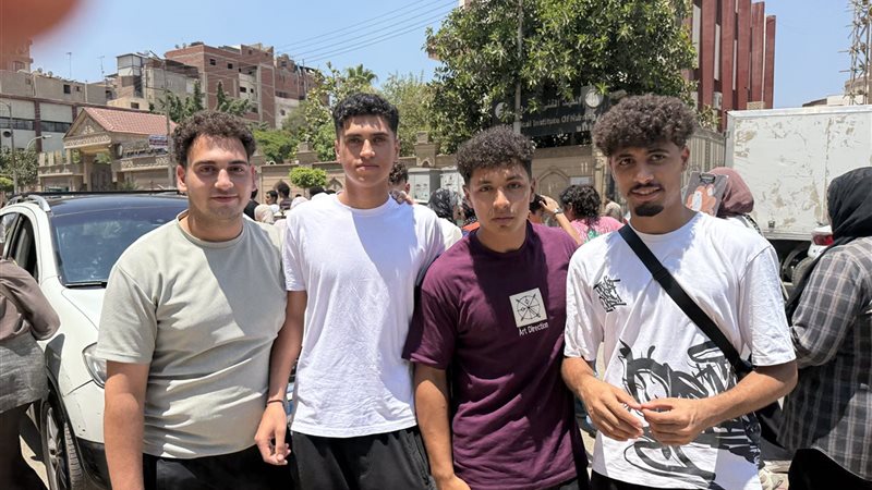 جانب من اداء الامتحانات