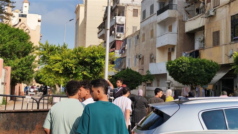 توافد الطلاب على