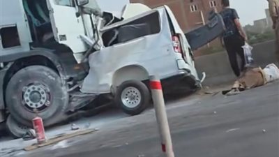بينهم أطفال.. وفاة 14 شخصا إثر تصادم ميكروباص ونقل أعلى الطريق الأقليمي 