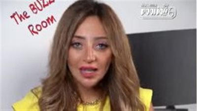 موجة طلاق تضرب الوسط الفني.. سالي نور الدين تعلق بقوة: هل انتهت قصص الحب؟