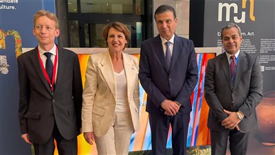 وزير الزراعة يلتقي نظيرته الفرنسية لبحث التعاون المشترك على هامش إجتماعات روما