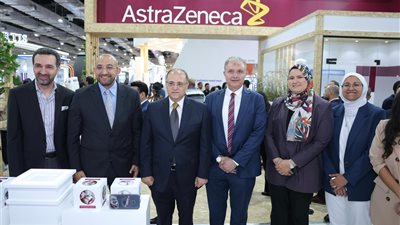 رئيس هيئة الدواء يتفقد جناح الهيئة بالمعرض الطبي الإفريقي ويشيد بدورها