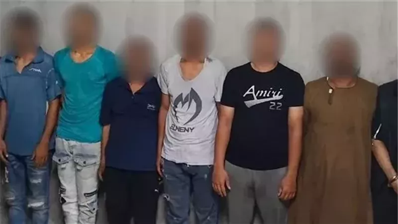 المتهمين