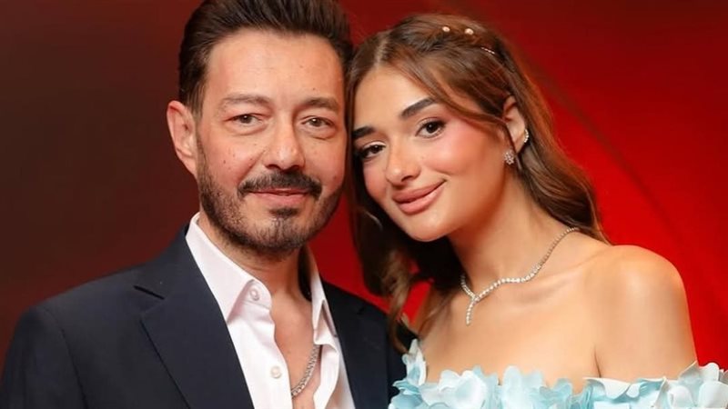 أحمد زاهر وابنته
