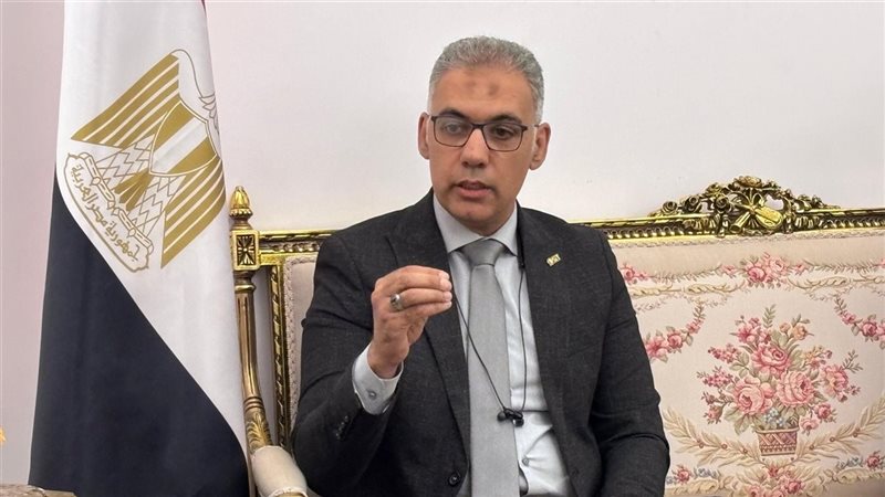 حاتم العطار
