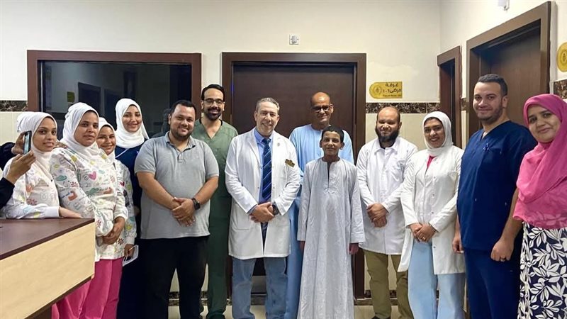 الفريق الطبي بالمستشفى