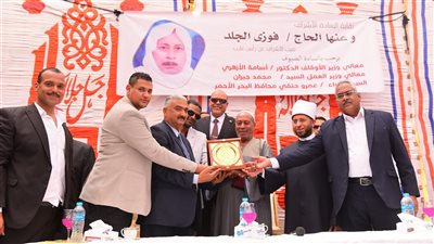 ضم مسجدين ومركز لتحفيظ القرآن.. وتأسيس مكاتب لإدارة أوقاف رأس غارب 