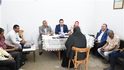 نائب محافظ الفيوم يناقش 44 مطلب للمواطنين بقرية اللاهون  