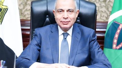 بمجموع 223 درجة.. محافظ المنيا يعتمد تنسيق القبول بالصف الأول الثانوي