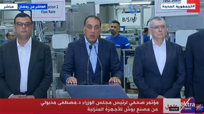 مدبولي: 1000 عامل في مصنع 