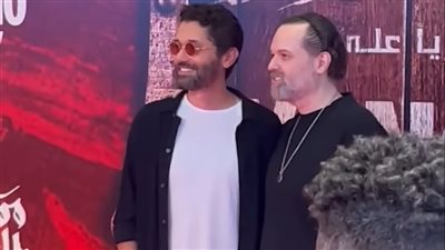 كريم بالنضارة ومحمد بالسورتيت في العرض الخاص 