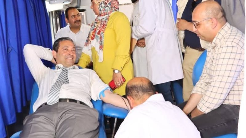 محافظ دمياط يشارك