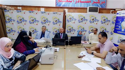 وكيل تعليم الفيوم يتابع امتحان اللغة الإنجليزية من غرفة العمليات 