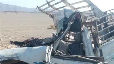 مصرع 3 أشخاص إثر تصادم سيارتين نقل بطريق إدفو- مرسي علم 