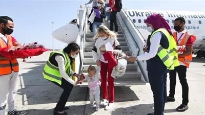 مطار مرسى علم الدولي يستقبل 6000 سائح اليوم الأحد مع بداية موسم الصيف 