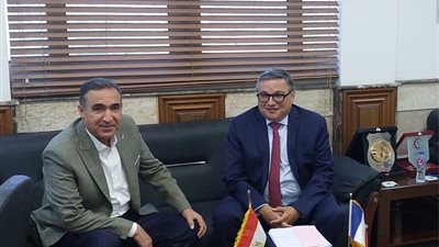 تعزيز التعاون المصري الفرنسي في الرقابة البيطرية وتبادل الخبرات الفنية
