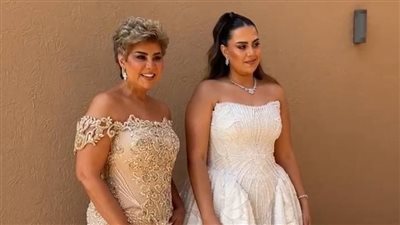 استغرق 5 أشهر.. مصممة أزياء تكشف لنيوز رووم تفاصيل فستان مفيد شيحة وابنتها