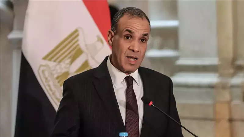 الدكتور بدر عبد العاطي