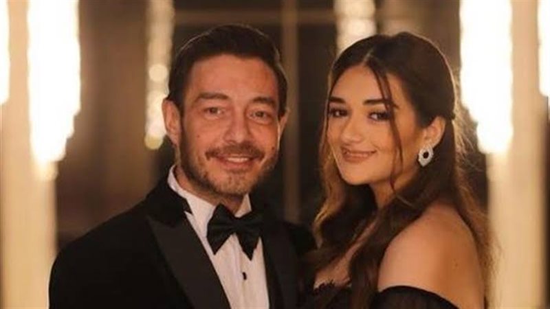 أحمد زاهر وابنته
