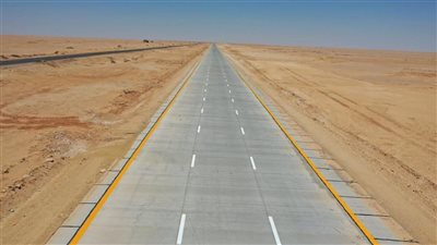 وزير الإسكان: افتتاح وتشغيل القطاع الرابع من  إزدواج طريق سيوة مطروح بطول 50