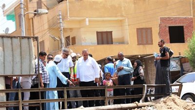 محافظ أسوان يتفقد الأعمال الجارية بمشروع تغطية مصرف السيل ويوجه بسرعة الإنتهاء