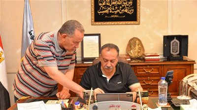 محافظ أسيوط يترأس أولى جلسات المجلس الإقليمي للصحة بالتشكيل الجديد 