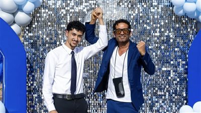 عمرو سعد يحتفل بتخرج نجله رابي من المدرسة الثانوية الألمانية