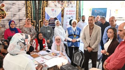 573 متبرعًا في ثاني أيام حملة التبرع بالدم بمحافظة البحيرة