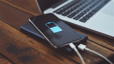 معرض للأنفجار.. سحب  باور بانك شهير من الأسواق المصرية 