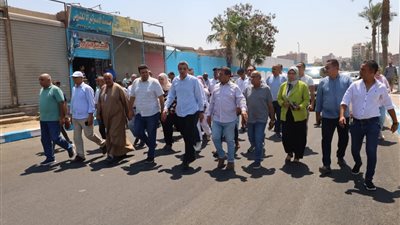 محافظ السويس: نتابع ميدانيًا جميع مشروعات البنية التحتية لضمان سير العمل بكفاء